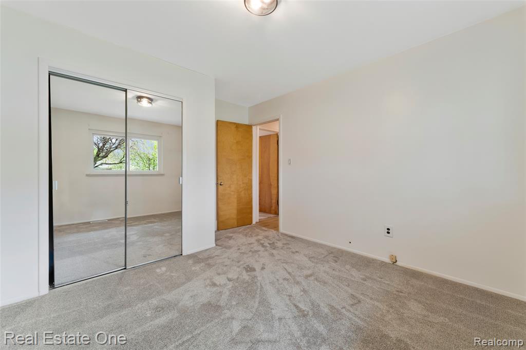 1668 Castleton Drive, Troy, MI 48083 — Photo 18