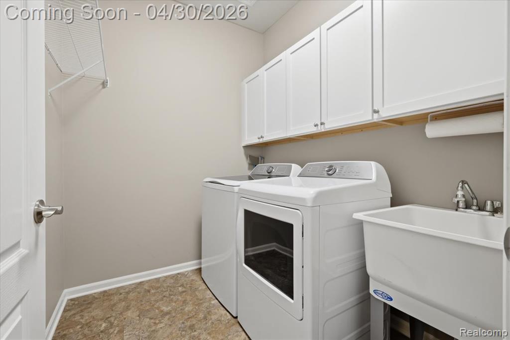 3031 Sumerlyn Court, Auburn Hills, MI 48326 — Photo 30