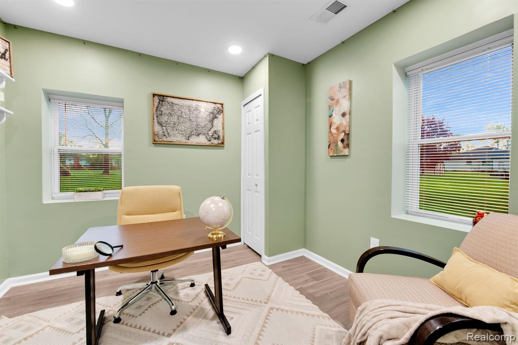 6556 WASHINGTON Street, Romulus, MI 48174 — Photo 18