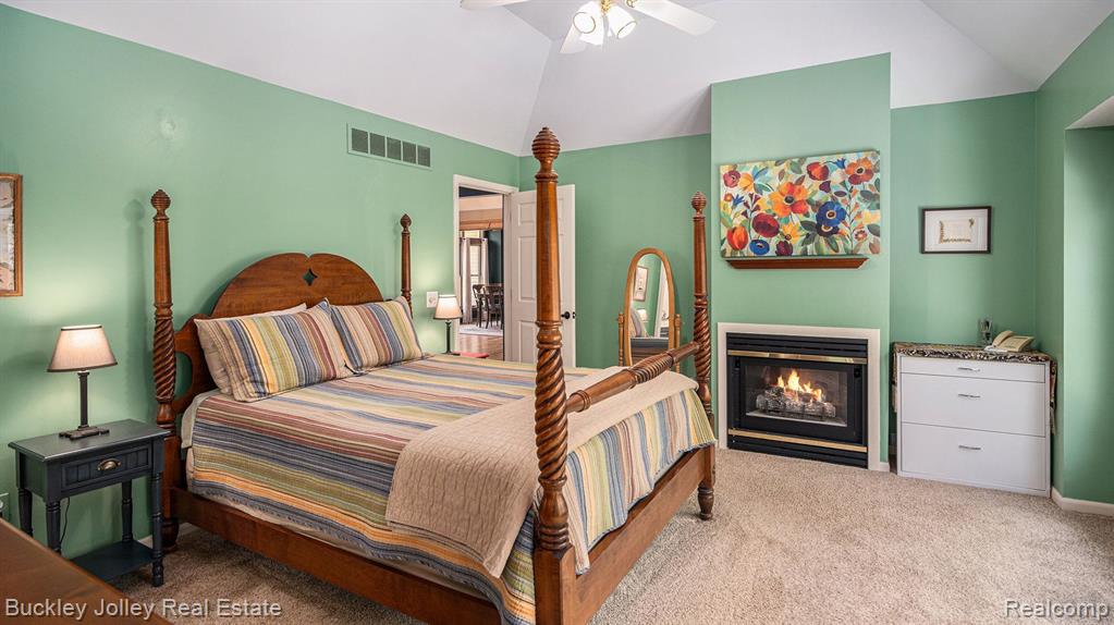 6858 CORRIGAN Drive, Brighton, MI 48116 — Photo 8