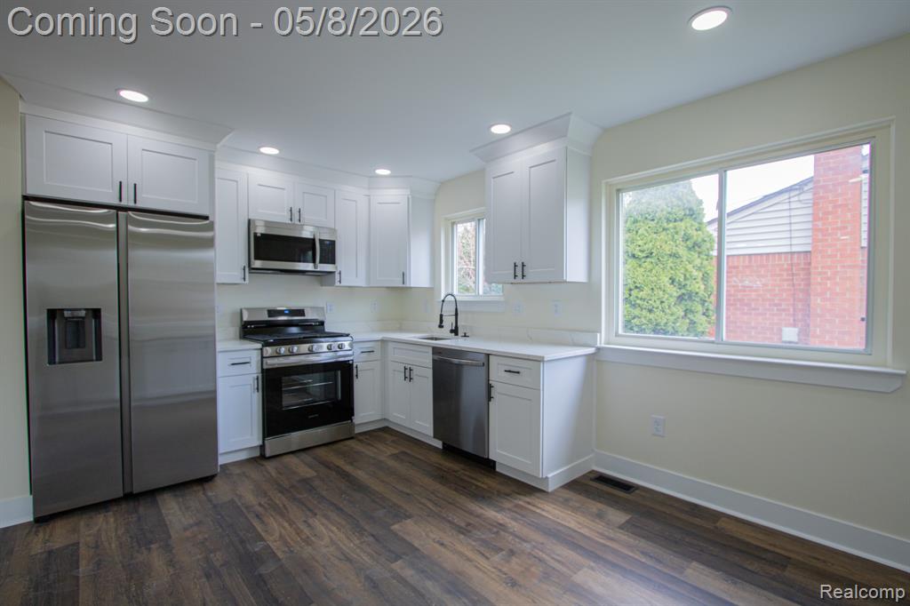 31000 Fall, Fraser, MI 48026 — Photo 10