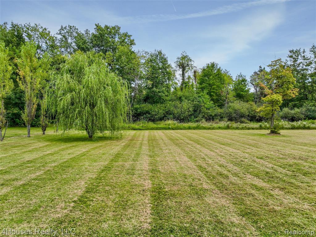 4087 Silver Valley Drive, Lake Orion, MI — Photo 43