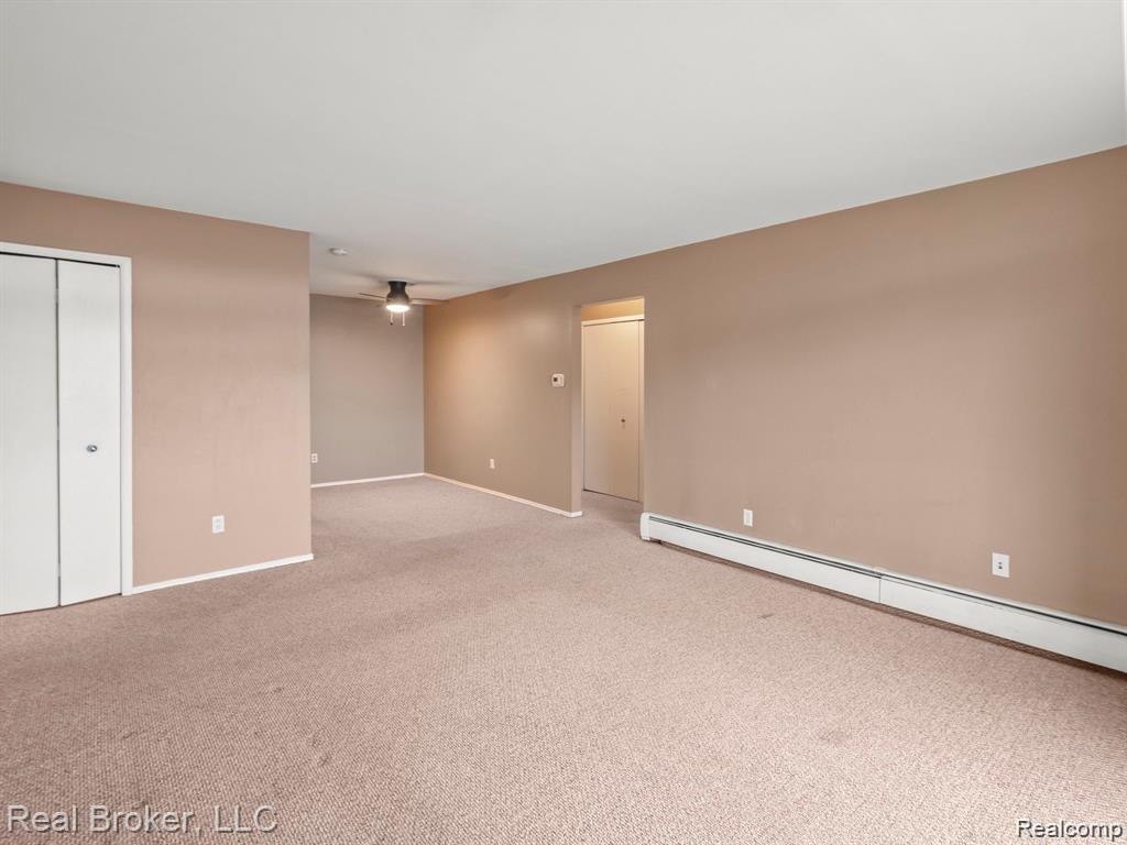 4905 Crooks Road, Royal Oak, MI 48073 — Photo 8