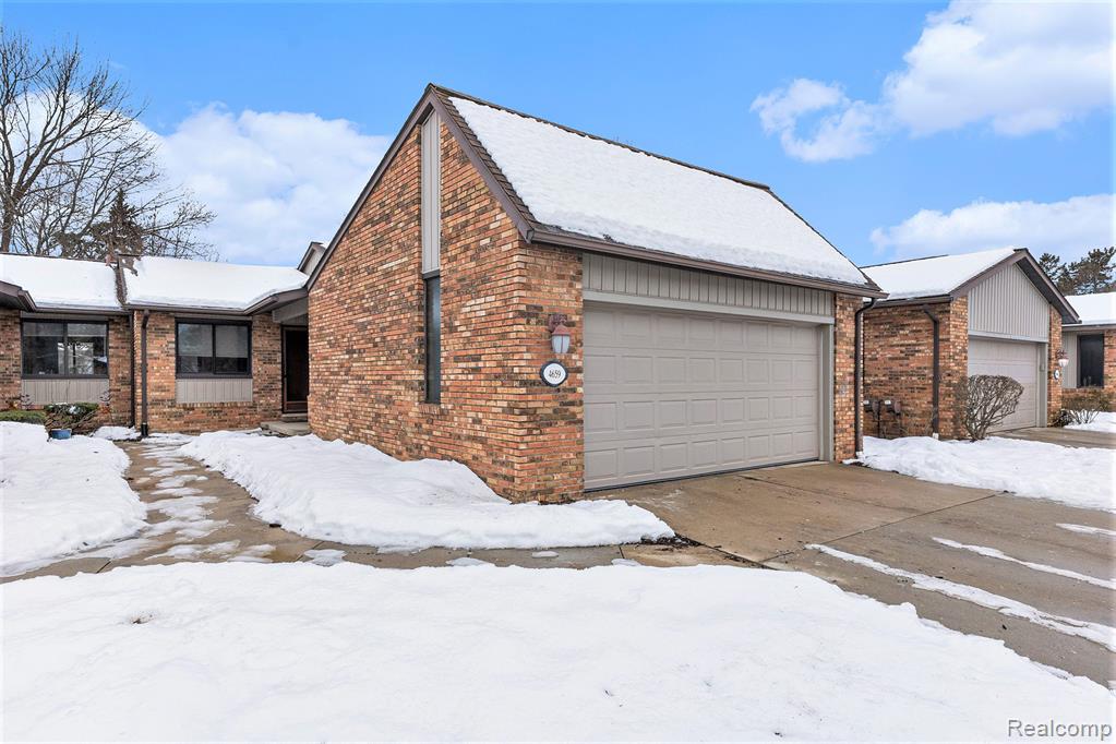 4659 Laurel Club Circle, 12, West Bloomfield, MI 48323 — Photo 3