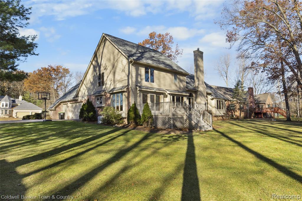 11535 Lancelot Lane, Pinckney, MI 48169 — Photo 10