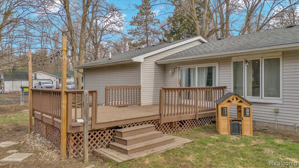 6865 ABBOTTSFORD Road, MI 48049 — Photo 4