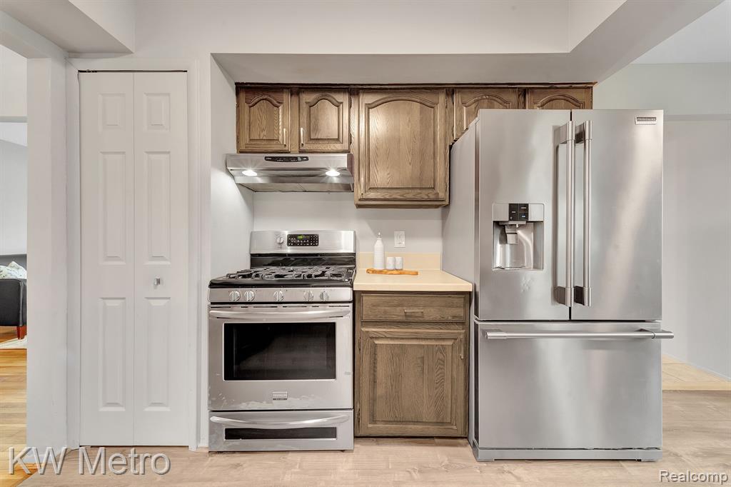 415 LANGE Drive, Troy, MI 48098 — Photo 12