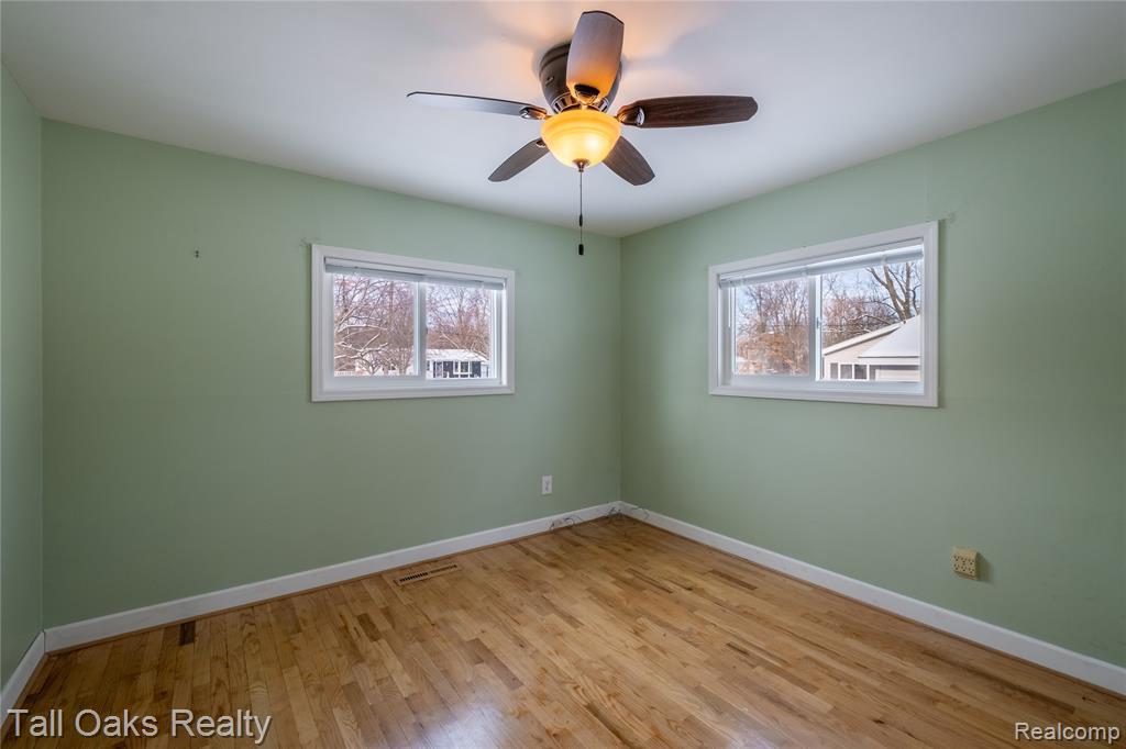 7101 Anna Street, Grand Blanc, MI 48439 — Photo 13