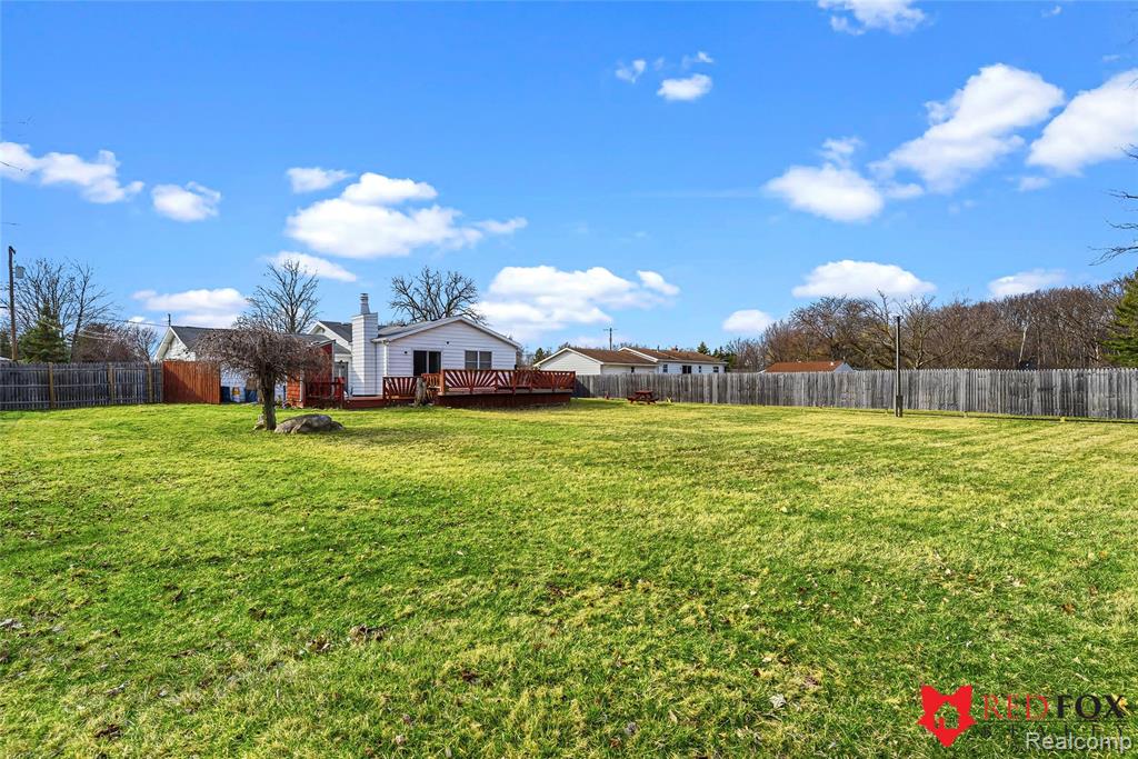 2379 Hialeah Drive, Flint, MI 48507 — Photo 32