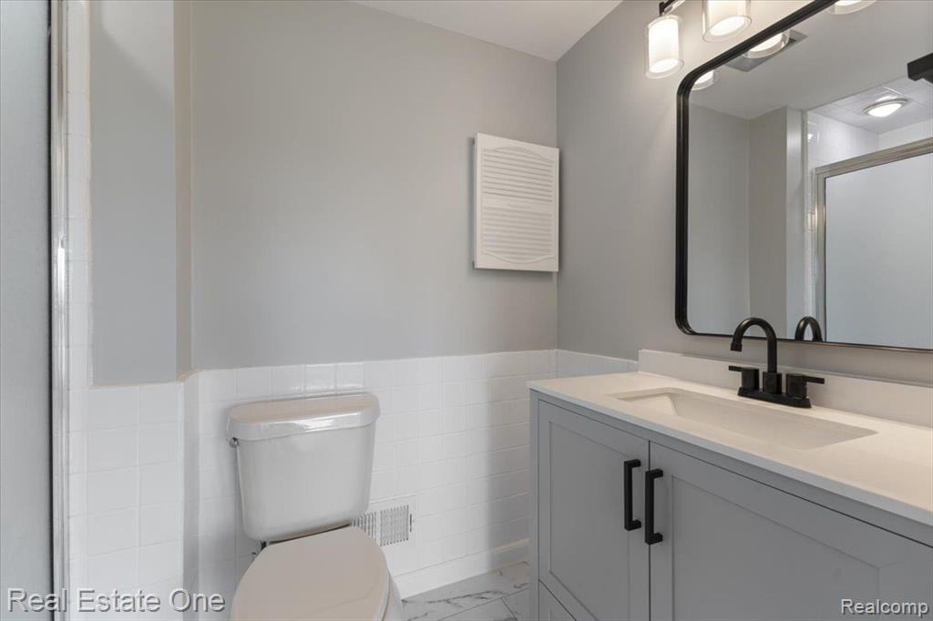 20098 BRYN MAWR, Northville, MI 48167 — Photo 35