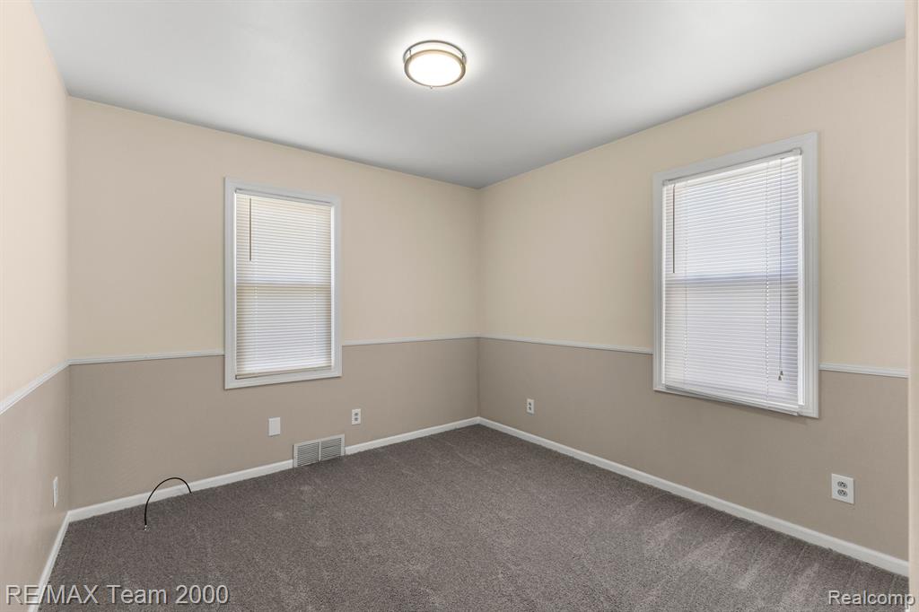 4540 FLEMING Street, Dearborn Heights, MI 48125 — Photo 17