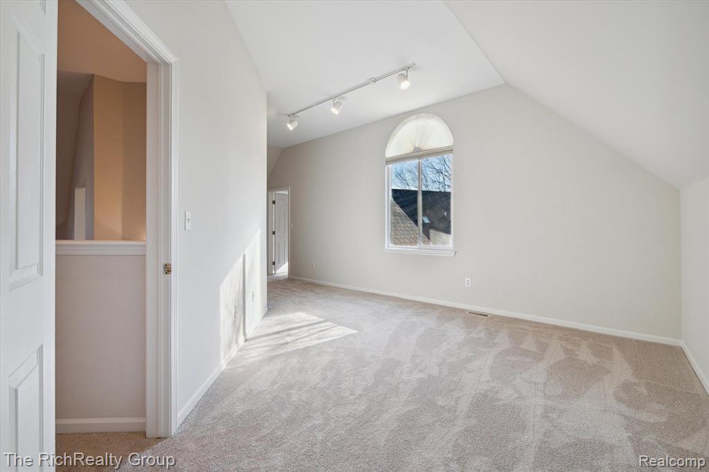 415 Sommerset Court, Ann Arbor, MI 48103 — Photo 19