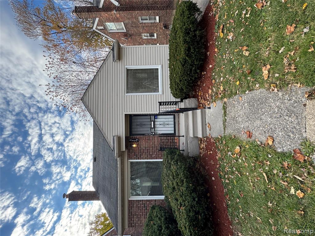 9327 Fielding Street, Detroit, MI 48228 — front exterior
