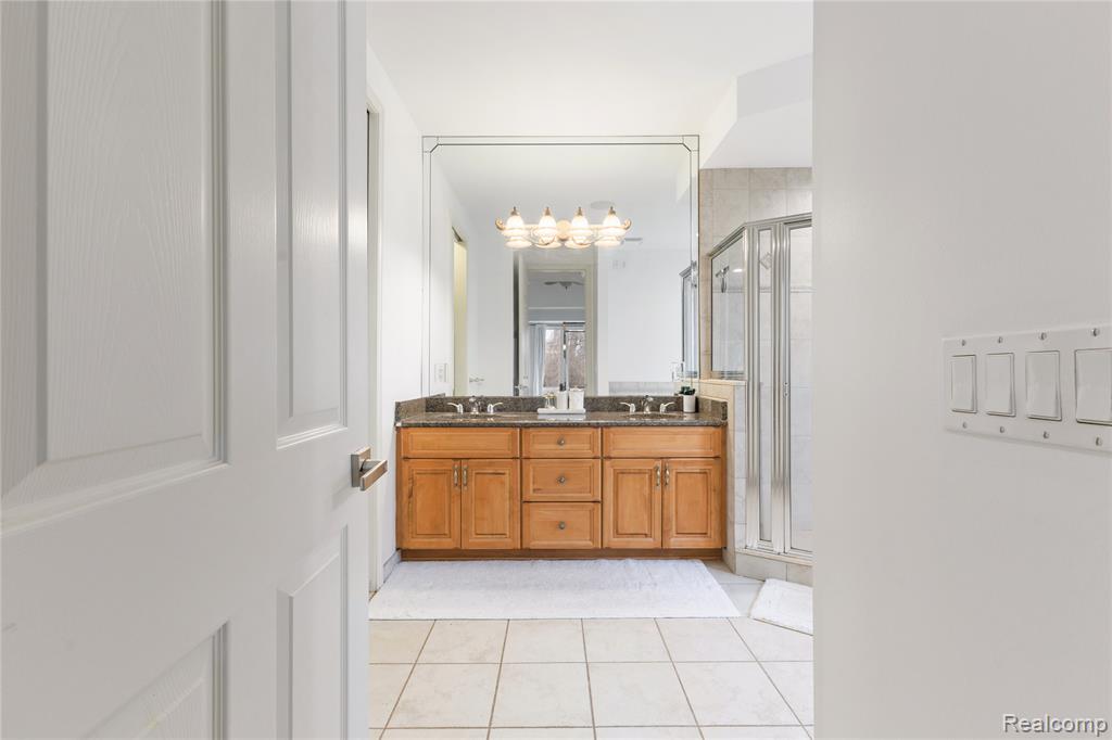 21675 Medallion Court, Macomb, MI 48044 — Photo 35