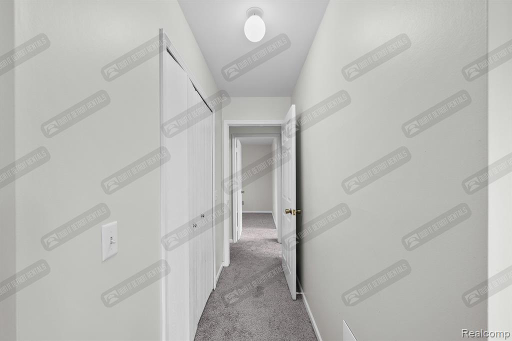 2249 S Commerce Road, Wolverine Lake, MI, 48390