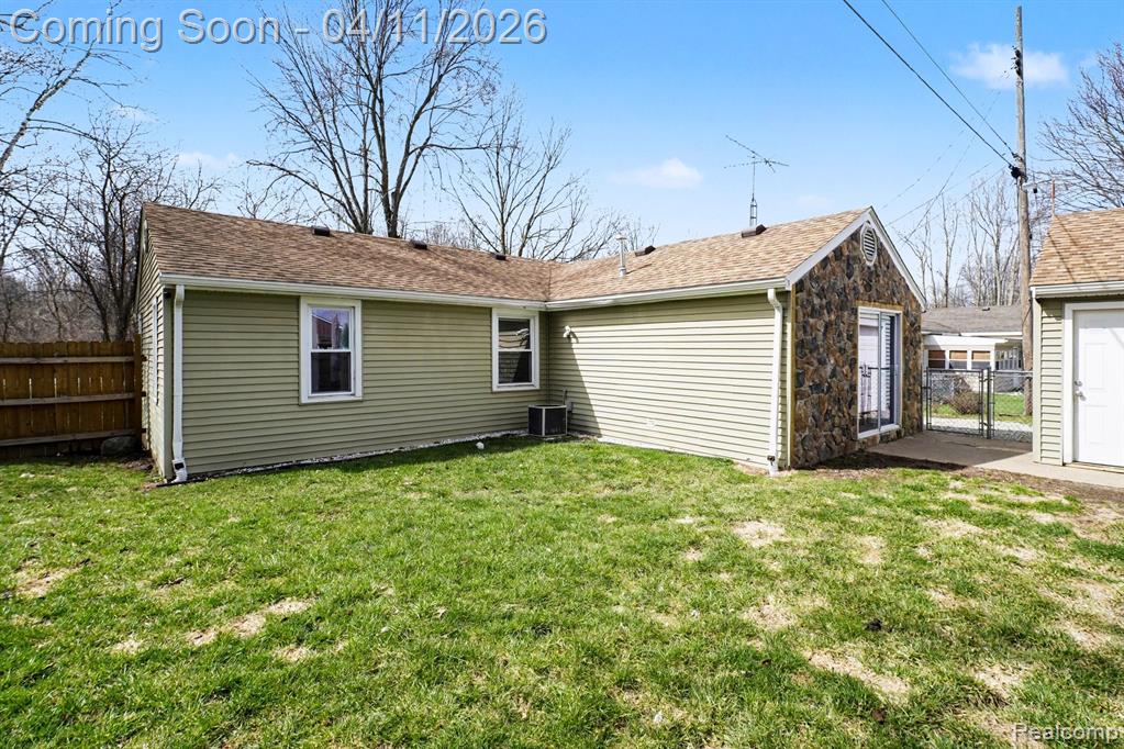 16485 Jennings Road, Fenton, MI 48430 — Photo 4