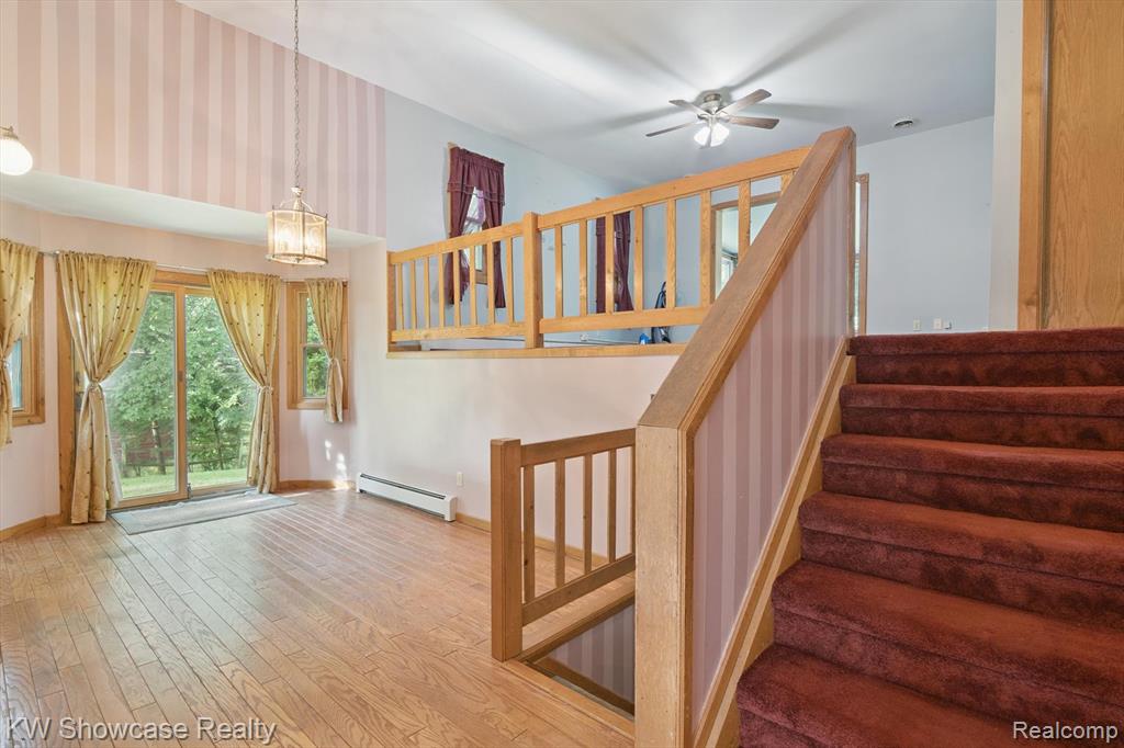 11858 Earl Street, Pinckney, MI 48169 — Photo 8