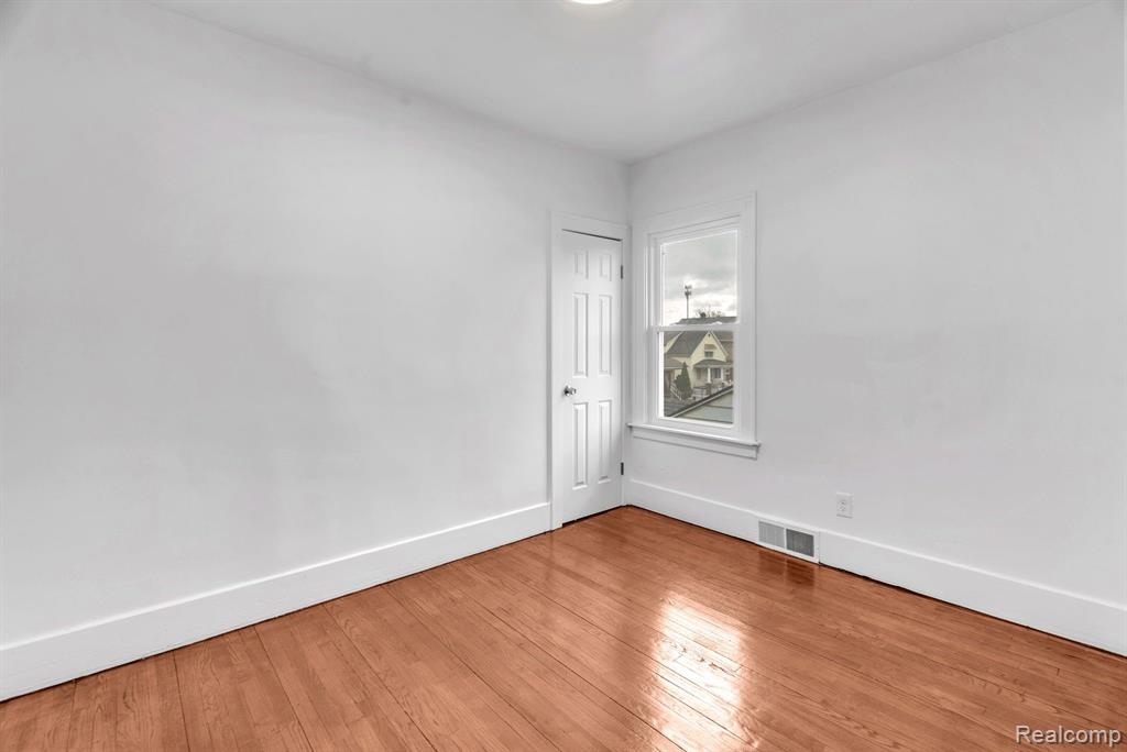5159 RENVILLE Street, Detroit, MI 48210 — Photo 22