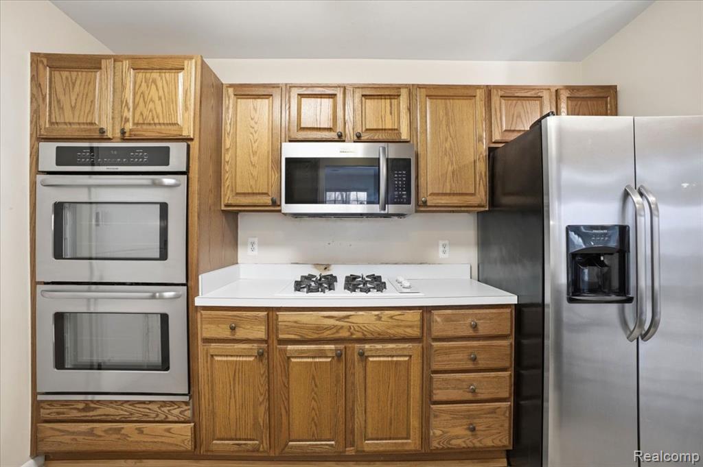 6360 Manson Drive, Waterford, MI 48329 — Photo 16