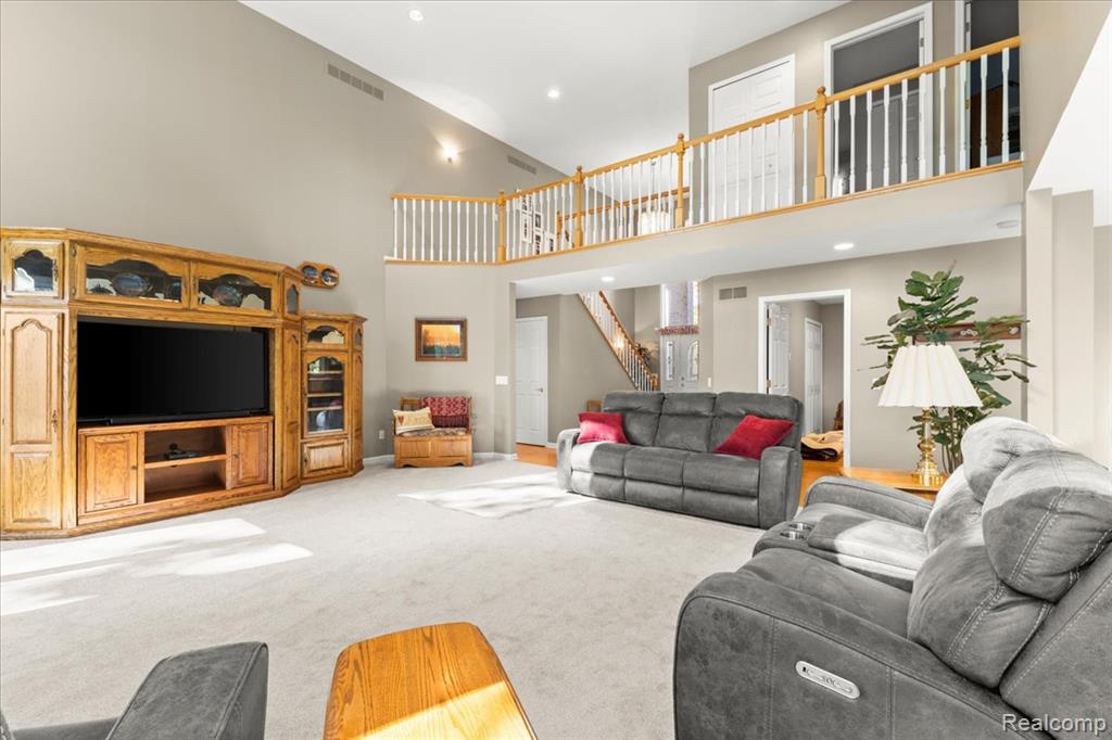 860 Galahad Drive, Ortonville, MI 48462 — Photo 10