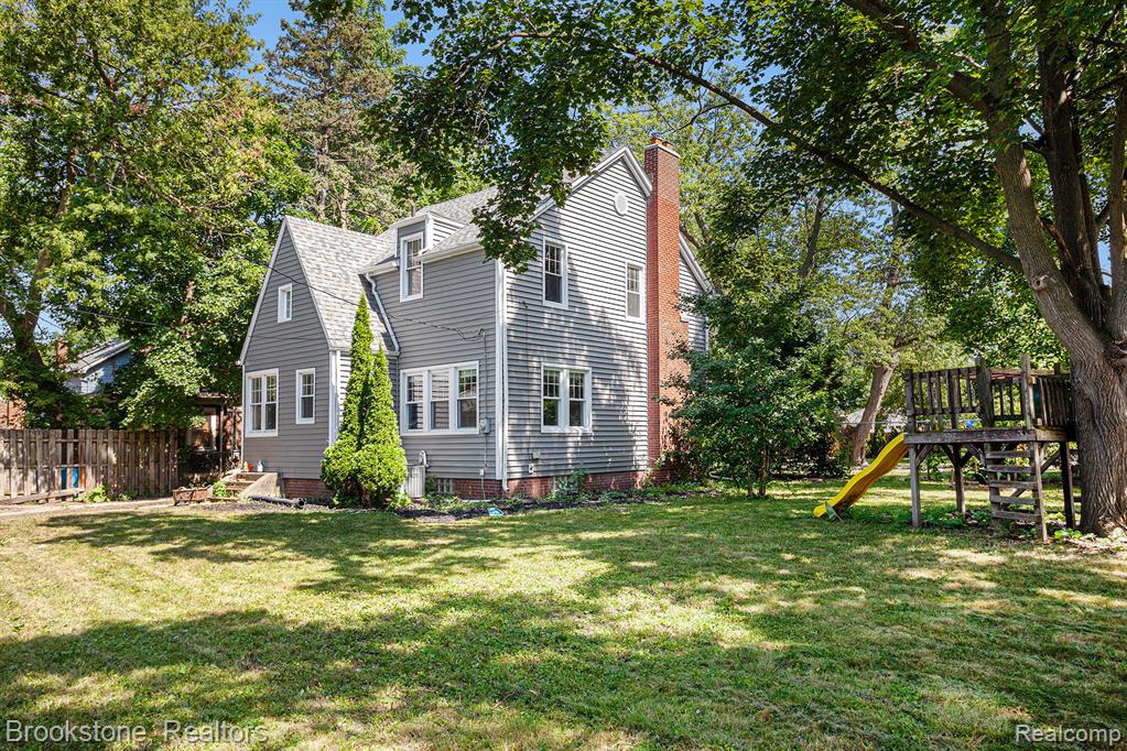 159 Alice Avenue, Bloomfield, MI 48302 — Photo 23