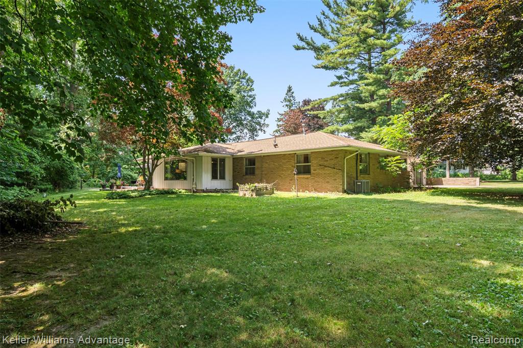 1802 Harvey Drive, Williamston, MI 48895 — Photo 41