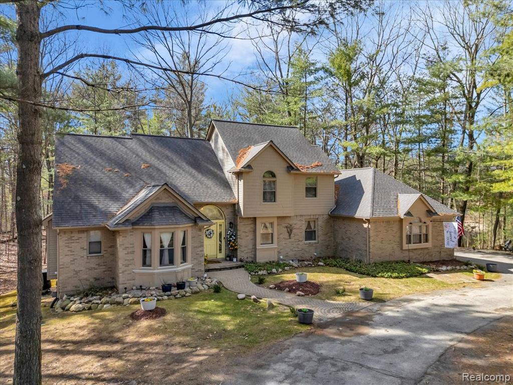 573 NAKOMIS Trail, Orion, MI 48362 — Photo 59