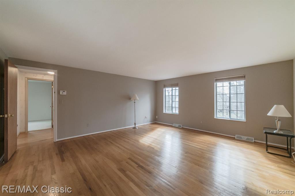 1587 Three Lakes Drive, Troy, MI 48085 — Photo 35