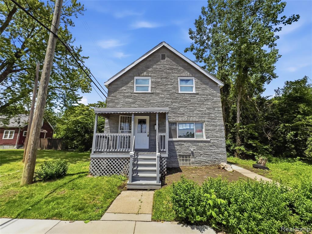 9325 E Warren Avenue, Detroit, MI 48214 — front exterior