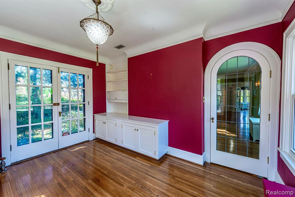 434 HENDRIE Boulevard, Royal Oak, MI 48067 — Photo 13