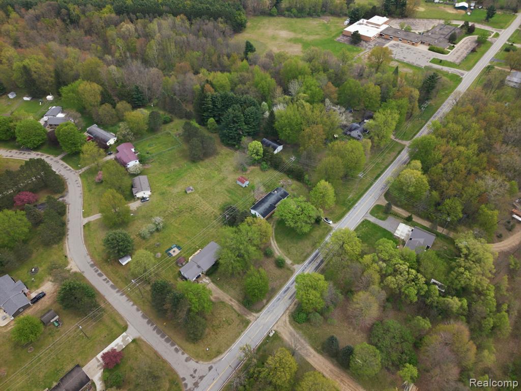 396 Plum Creek Road, Lapeer, MI 48446 — Photo 39