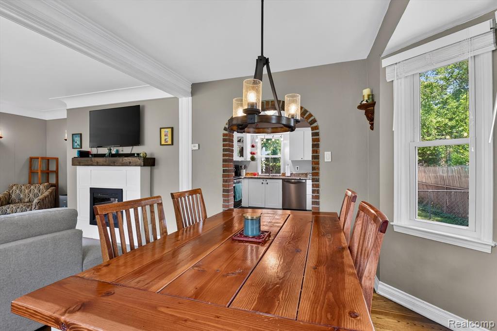 21154 Flanders Street, Farmington, MI 48335 — Photo 13