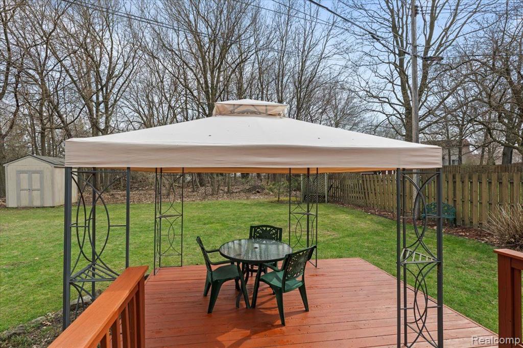55 MINNETONKA Drive, Oxford, MI 48371 — Photo 32