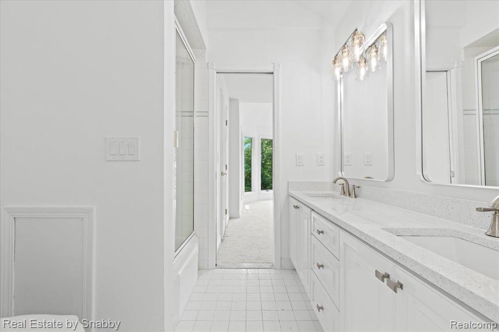 4096 Oak Tree Circle, Rochester, MI 48306 — Photo 36