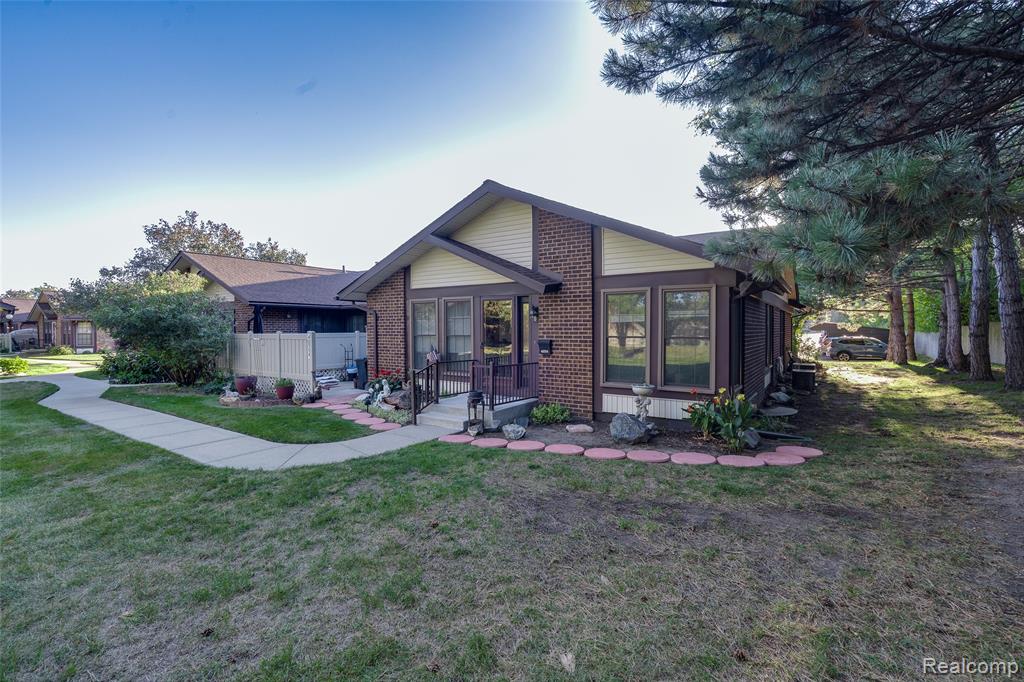 40554 Newport Drive, Plymouth, MI 48170 — Photo 2