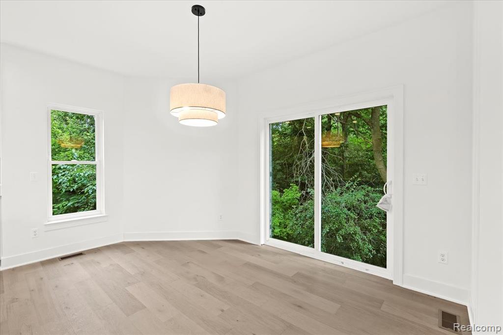 5179 WIMBLEDON Circle, Ann Arbor, MI 48108 — Photo 16