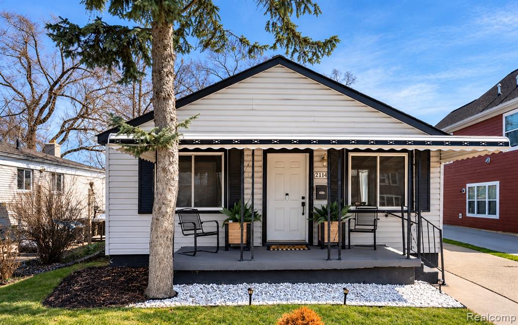 21414 Westview Avenue, Ferndale, MI 48220