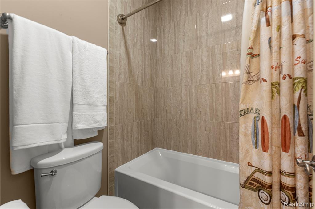 49277 Chianti Drive, Northville, MI 48167 — Photo 42