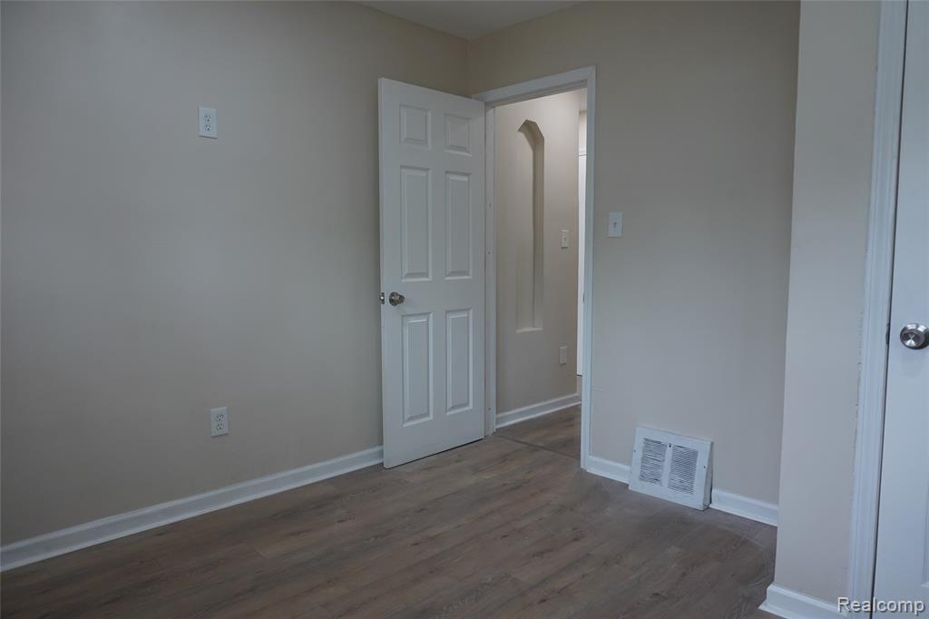 18827 Keystone Street, Detroit, MI 48234 — Photo 13