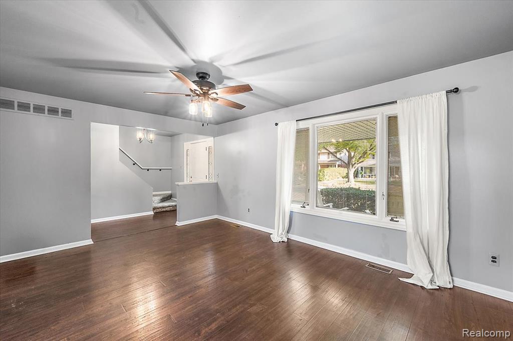 40649 Rinaldi Drive, Sterling Heights, MI 48313 — Photo 13