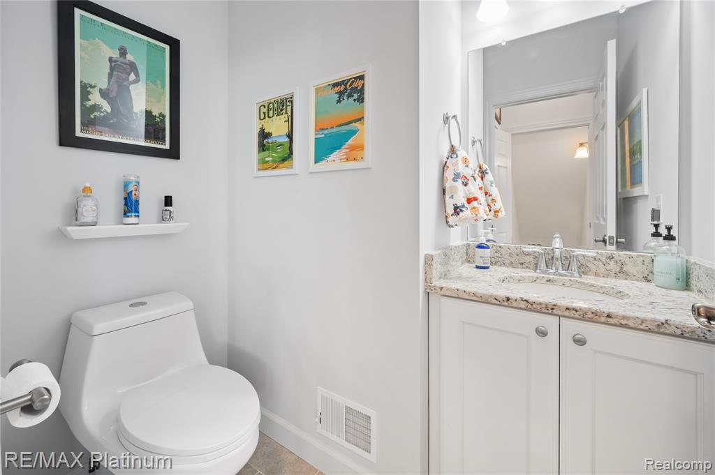 8209 Lee Road, Brighton, MI 48116 — Photo 28