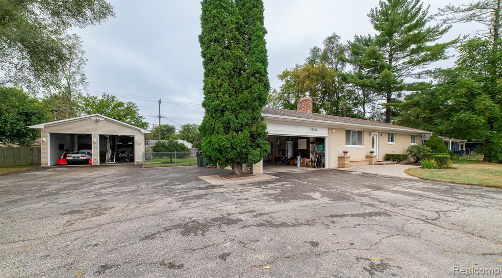 46555 Dequindre Road, Rochester Hills, MI 48307 — Photo 4