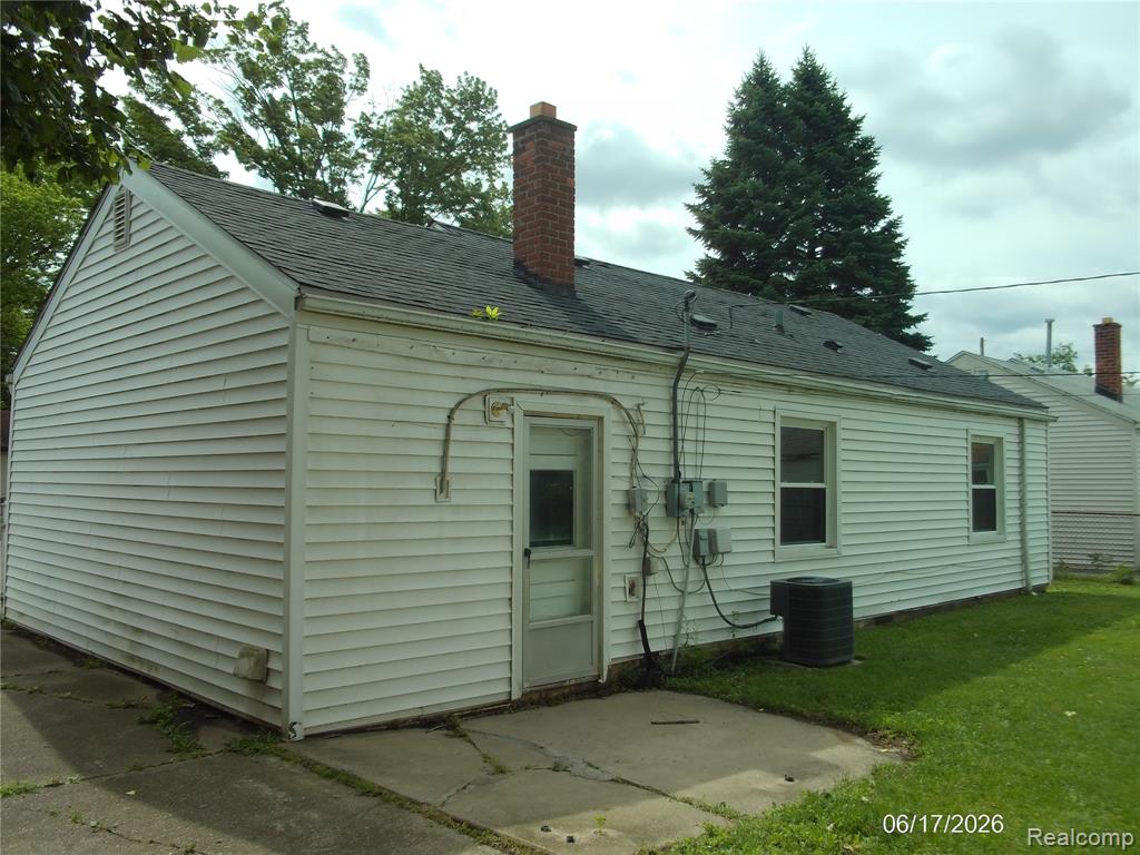 Photo 3
