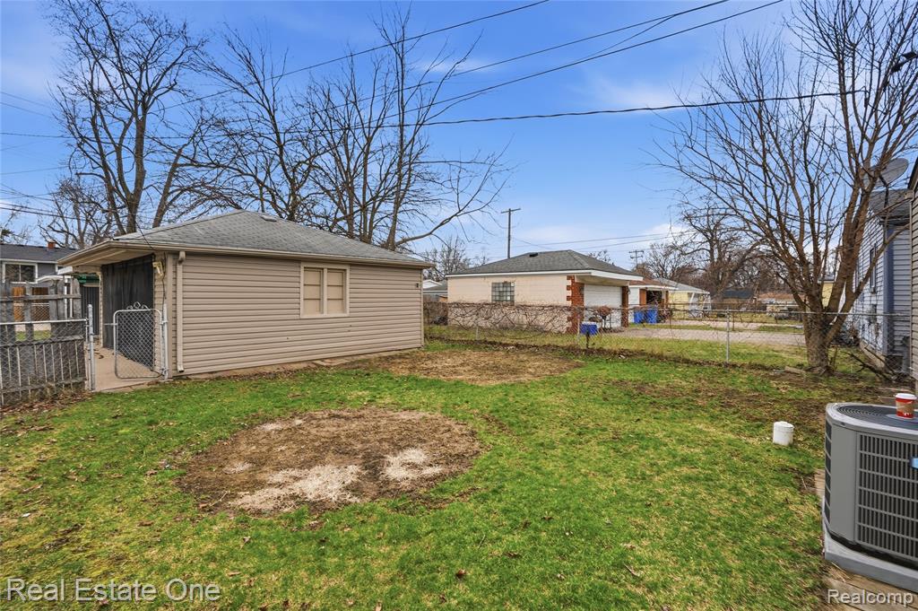 5416 JACKSON Street, Dearborn Heights, MI 48125 — Photo 24