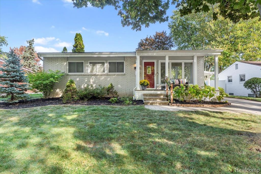 500 Provincetown Lane, Plymouth, MI 48170 — front exterior