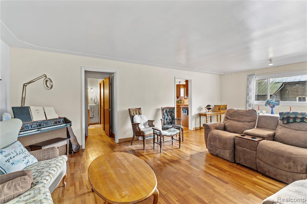 229 W Maple Street, Elsie, MI 48831 — Photo 15