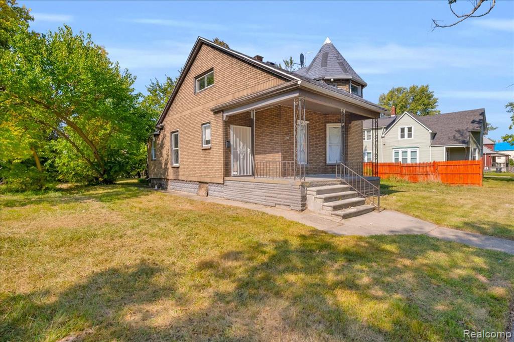 3789 Montclair Street, Detroit, MI 48214 — Photo 2