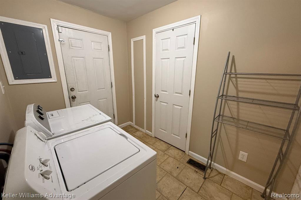 649 Oswego Avenue, Ypsilanti, MI 48198 — Photo 23