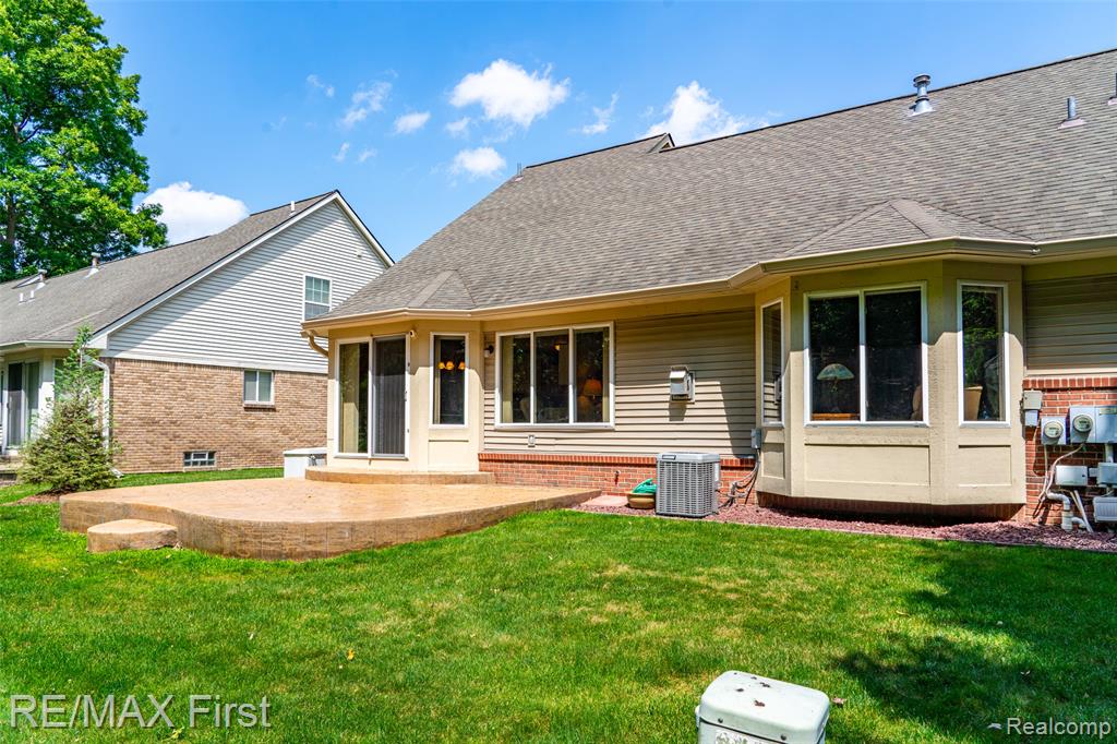 5503 Ortman Drive, Sterling Heights, MI 48314 — Photo 10
