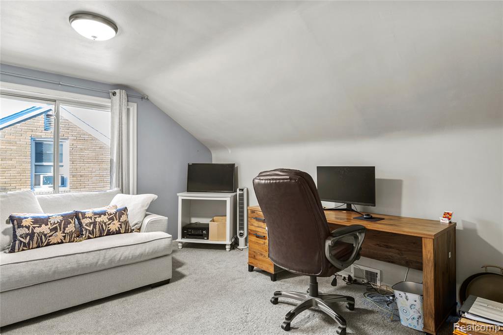 9849 BECKER Avenue, Allen Park, MI 48101 — Photo 16